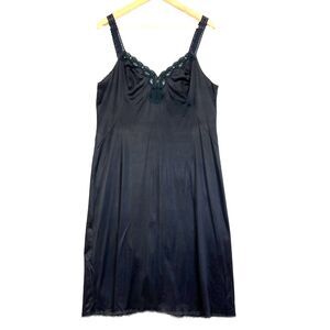 Vtg 70s Vanity Fair Womens Black Lace Trim Nylon Slip Dress Goth Vamp Sz 38 L